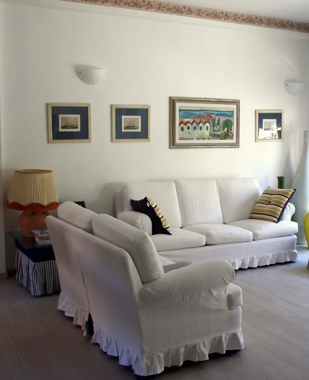 Oda ve Kahvaltı Hibiscus B&B Villasimius İtalya